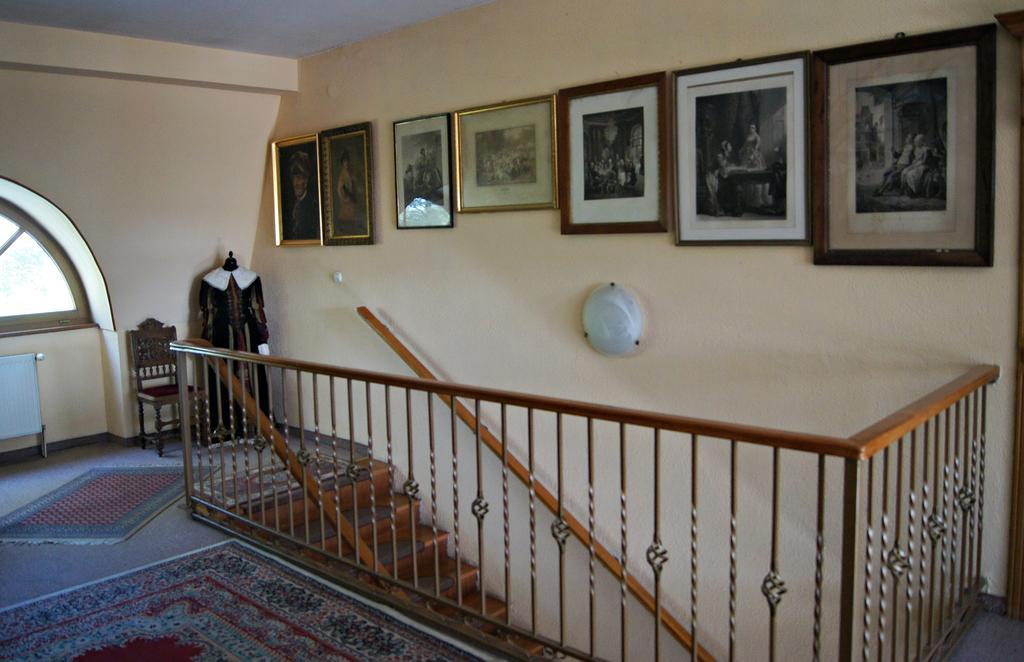 Dworek Pod Herbem Gądkowice Exterior foto