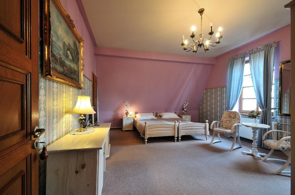 Dworek Pod Herbem Gądkowice Habitación foto